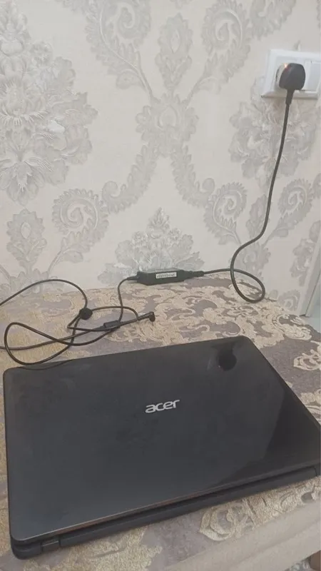 Acer yaxshi ishlatilgan ayol kishi ishlatgan hech qati sinmagan yaxshi 1 Acer yaxshi ishlatilgan ayol kishi ishlatgan hech qati sinmagan yaxshi 1