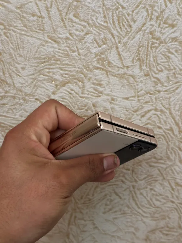 Samsung Z flip 4 1