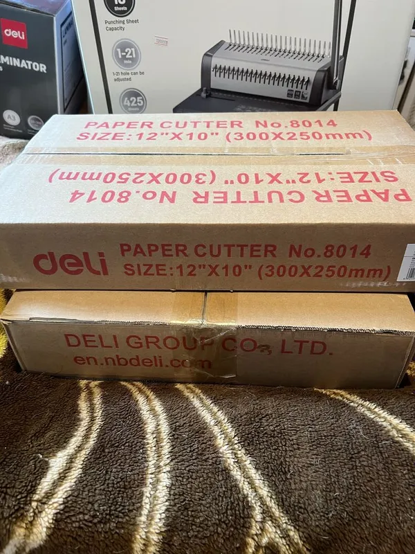 Продаётся Резак для бумаги Deli 8012 ;8014 — фото 1 Продаётся Резак для бумаги Deli 8012 ;8014 — фото 1