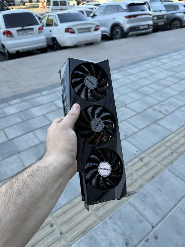 Gigabate RTX 3080 10GB 320 Bit 1 Gigabate RTX 3080 10GB 320 Bit 1