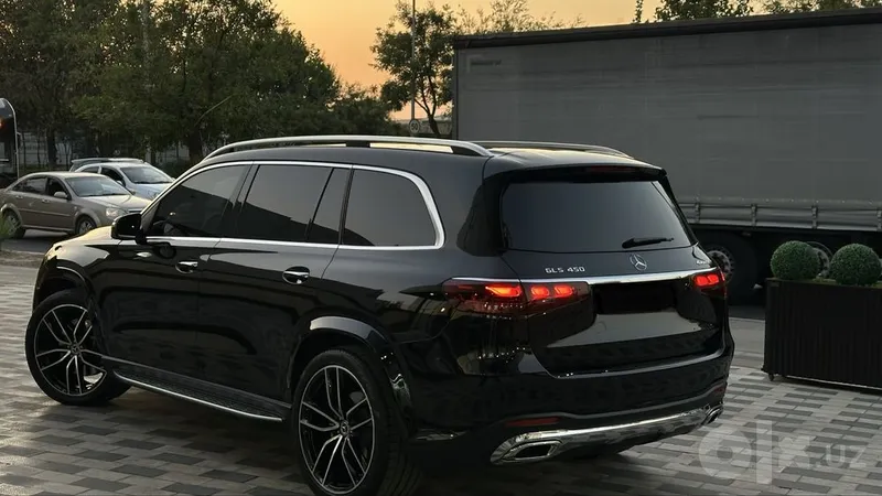 Mercedes Benz GLS 450 2 Mercedes Benz GLS 450 2