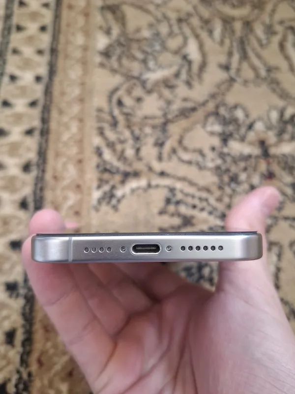 Iphone 15 pro max 2
