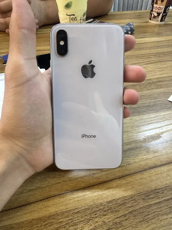 iPhone Xs Sotiladi 256GB 79 % Kh/A Pasport kopiya beriladi iPhone Xs Sotiladi 256GB 79 % Kh/A Pasport kopiya beriladi