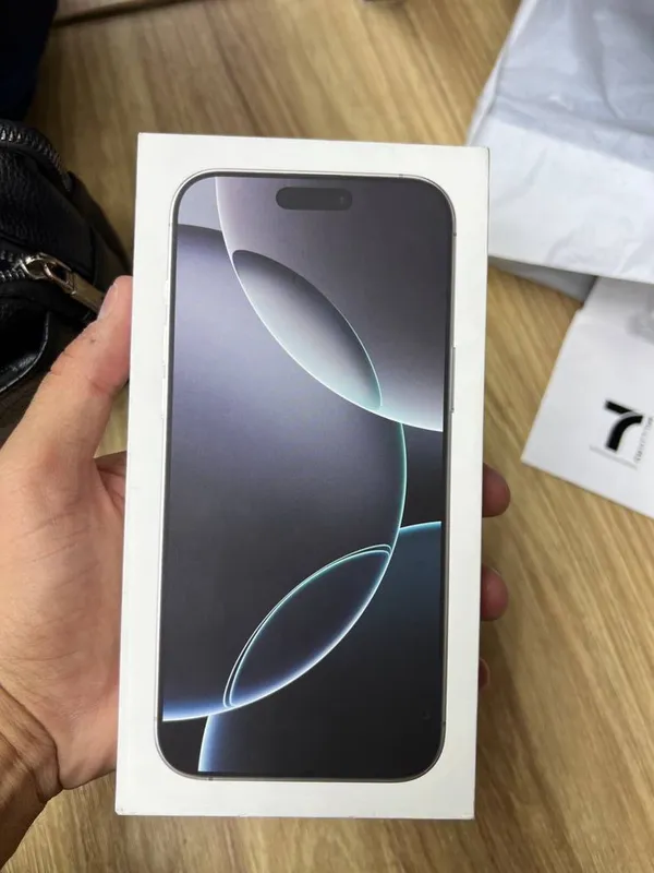 Iphone 16 Pro Max 256 gb White Oq Yengi Iphone 16 Pro Max 256 gb White Oq Yengi