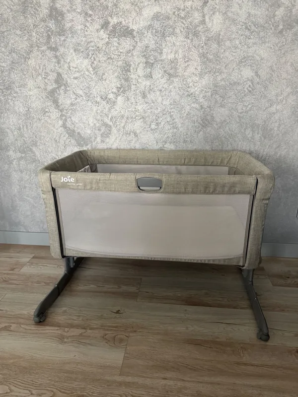 Кроватка манеж Joie Roomie Glide Almond — идеальное состояние! Кроватка манеж Joie Roomie Glide Almond — идеальное состояние!