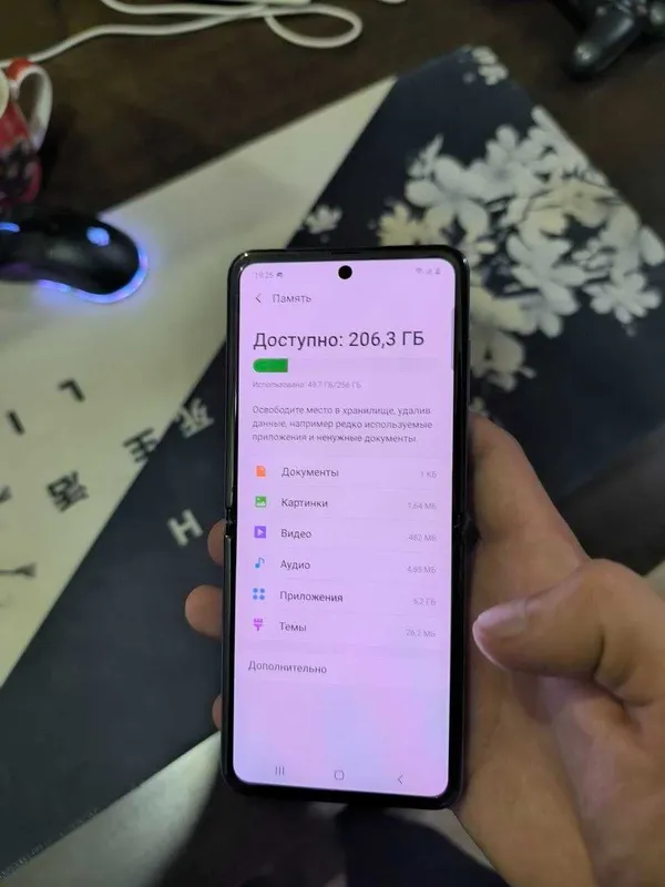 Samsung Galaxy Z Flip 256GB Mirror Purple оригинал привезён из Украины — фото 6