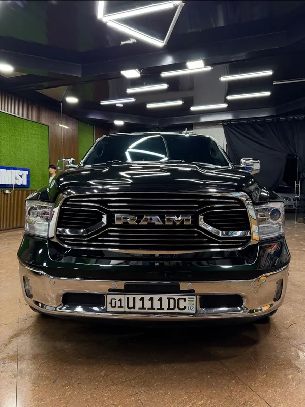 RAM 1500 4x4 — мощный и комфортный американский пикап