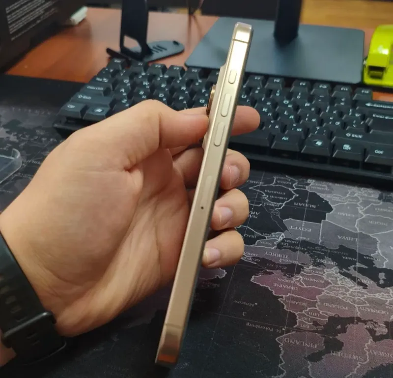 iphone 16 pro max desert 256GB 90% 4 iphone 16 pro max desert 256GB 90% 4