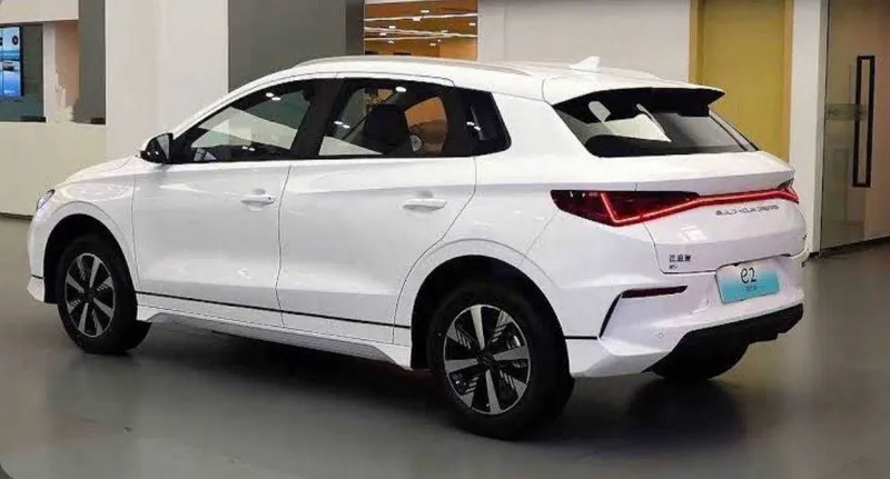 Byd E2 naqt va halol nasiyaga — фото 2