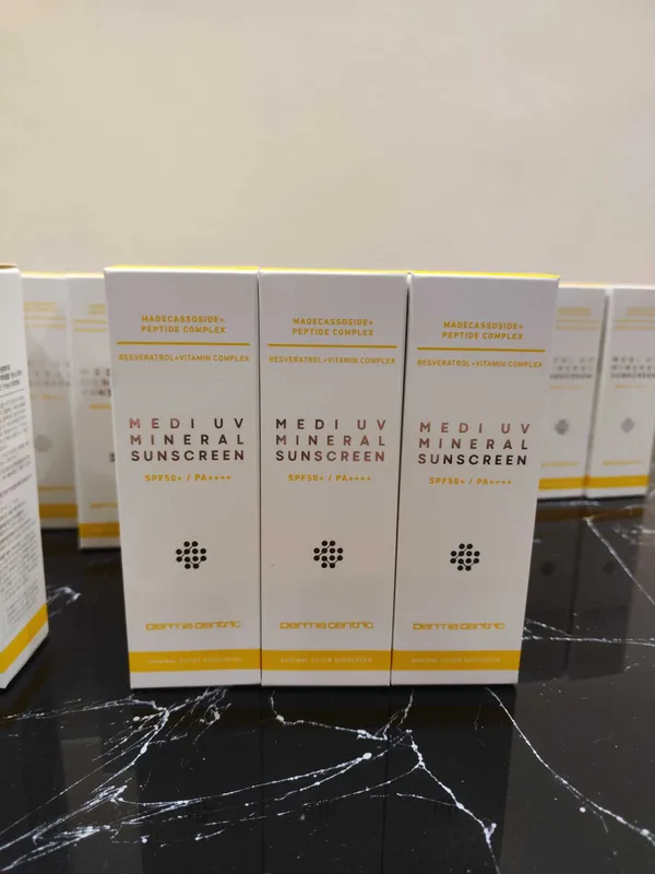 MEDI UV MINERAL SUNSCREEN Derma Centric maxsuloti 1 MEDI UV MINERAL SUNSCREEN Derma Centric maxsuloti 1