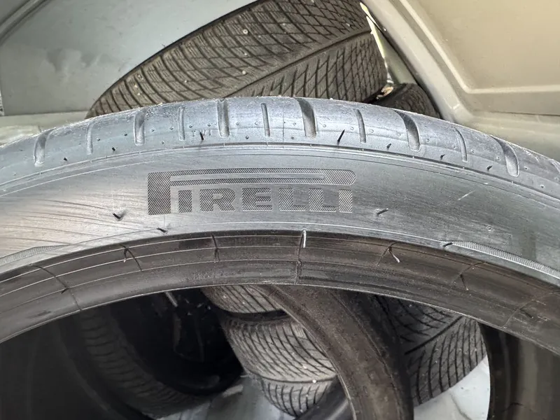 Продаются шины от BMW
