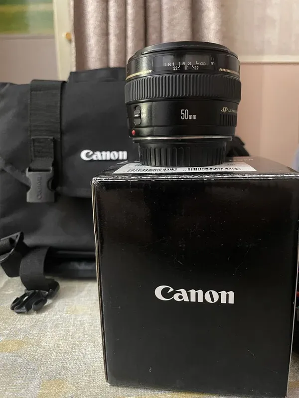 Canon 6D Mark ii 2 Canon 6D Mark ii 2