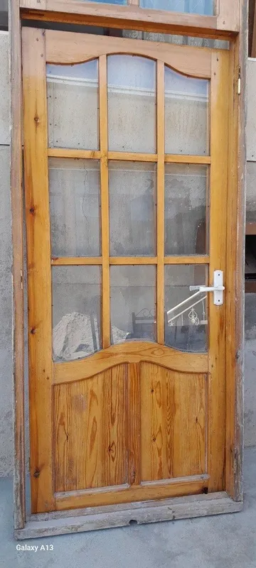 Yoģoch eshiklar 2ta narxi kelishiladi 1
