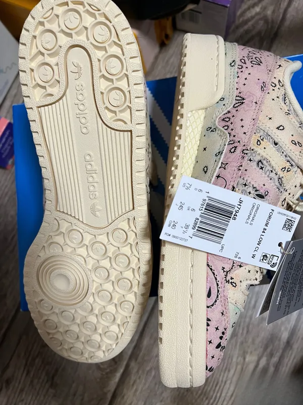 Кеды Adidas женские 39 новые с биркой 3 Кеды Adidas женские 39 новые с биркой 3