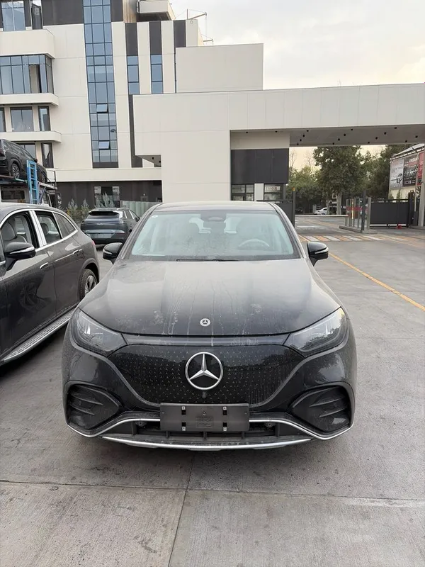 Mersedes benz EQE 500 SUV 4 Mersedes benz EQE 500 SUV 4