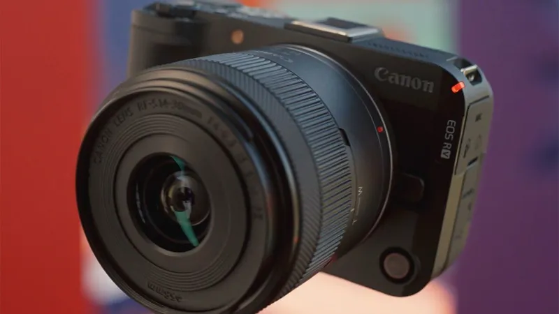 Canon R50v 14-30mm IS PZ 4K 60p 4.2.2 10bit — фото 6