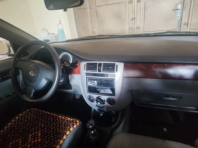 Srojna sotiladi Lasetti 1.8 5