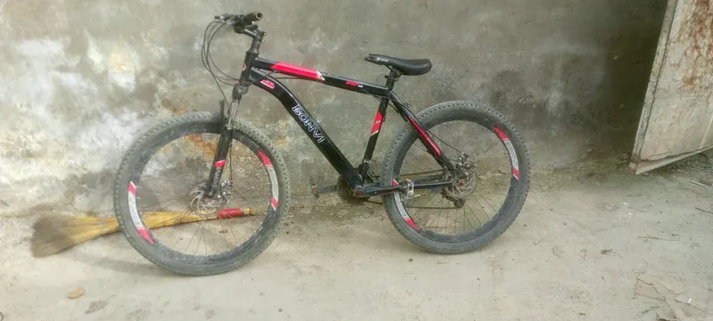 katta veli3000mi kichigi 4000min som