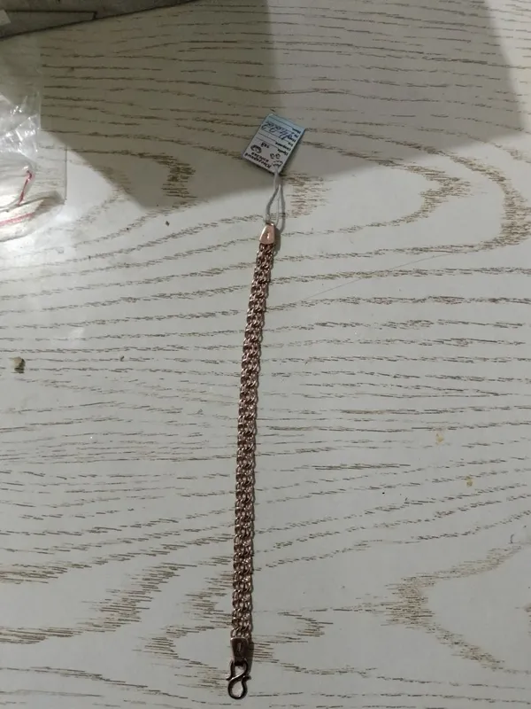 Tilla braslet yangi