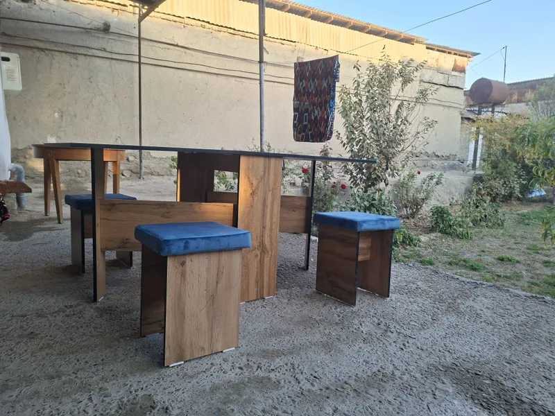 Yigʻiladigon stol kamplekt