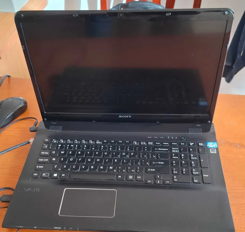 Ноутбук Sony Vaio 2 Ноутбук Sony Vaio 2