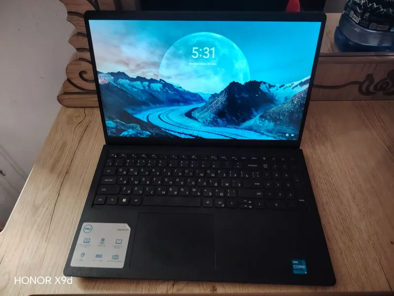 noutbook DELL VOSTRO I5-1334U — фото 1