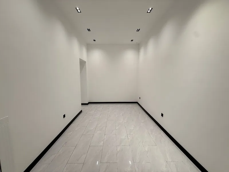 42 m² xona sotiladi · ID 6498 2 42 m² xona sotiladi · ID 6498 2