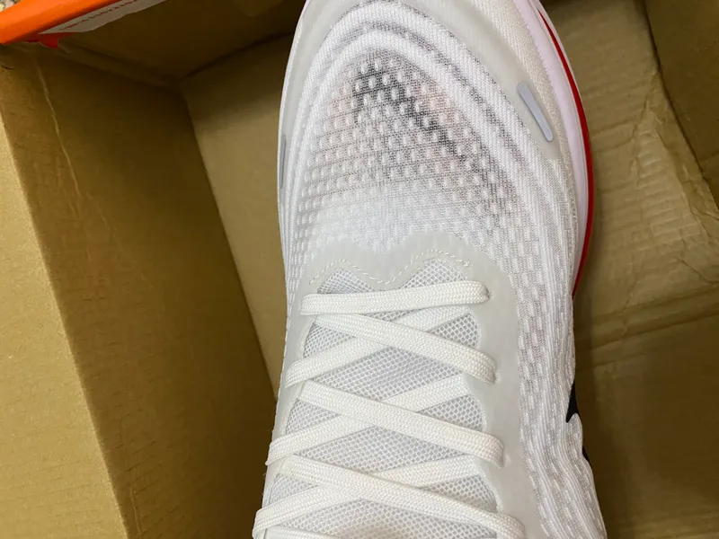 Nike 2 Nike 2