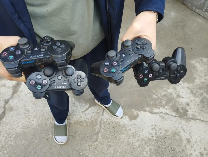 Продаётся джойстик Playstation 3 Продаётся джойстик Playstation 3