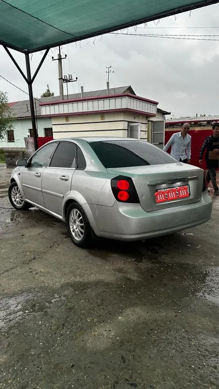 Chevrolet Lasetti sotiladi