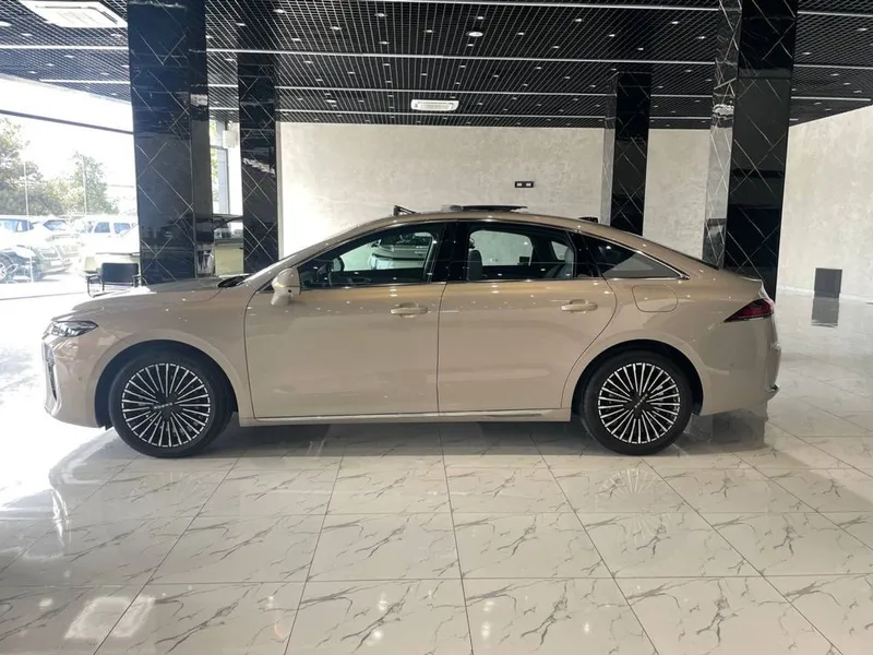 Roewe 07 full gibrid — фото 6
