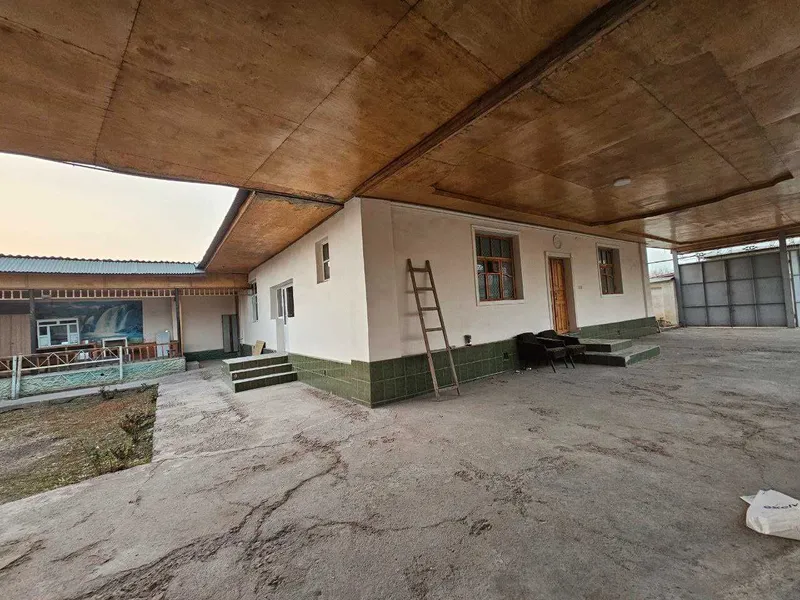 Нурафшон.(Тойтепа ). Обл.кадастр. Продам 5 комнатный дом на 9 сотках Нурафшон.(Тойтепа ). Обл.кадастр. Продам 5 комнатный дом на 9 сотках