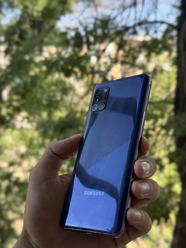 Samsung Galaxy A31 1