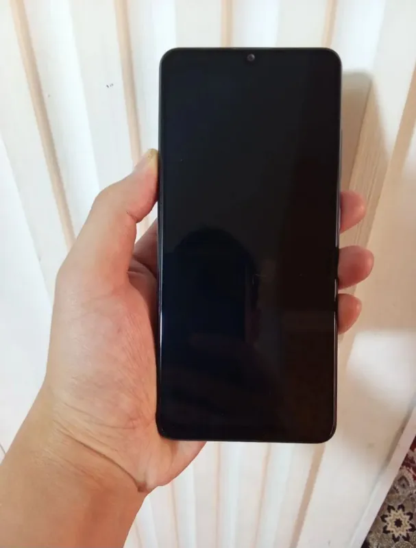 Bir qol telefon ozim ishlatganman 2 Bir qol telefon ozim ishlatganman 2