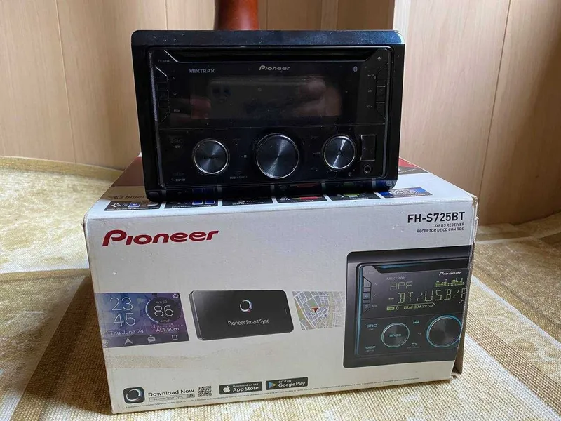 Pioneer fh-s725bt (Original) , Hertz ck 165 , Sony xm-n1004 — фото 2