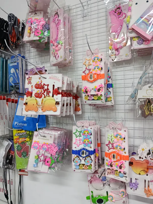 Продаются заколки для девушек 1