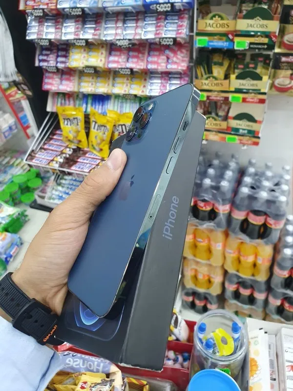 IPhone 12 Pro Max срочно — фото 4