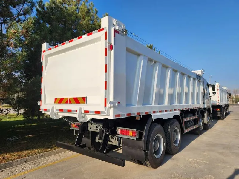 Автосамосвал Howo-T7S 8x4 - 32 т / 26 куб.м ZZ3317V386HB1 в наличии — фото 1
