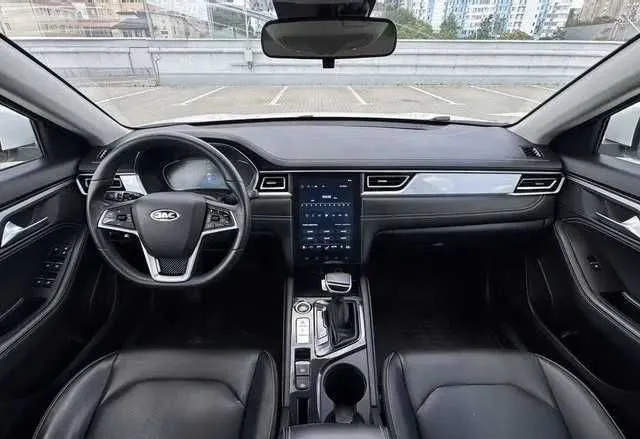 Продаю автомобиль JAC J7 срочно, !!! 5 Продаю автомобиль JAC J7 срочно, !!! 5