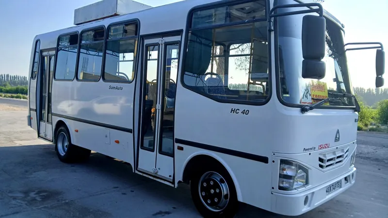 Исузи нс 40 автобус 2019 3 Исузи нс 40 автобус 2019 3