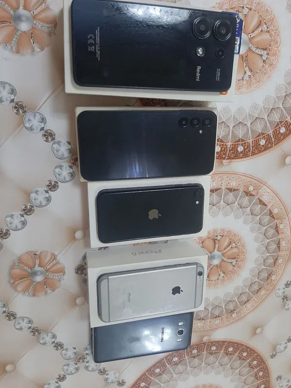 Telefonlar sotiladi faqat naxtga