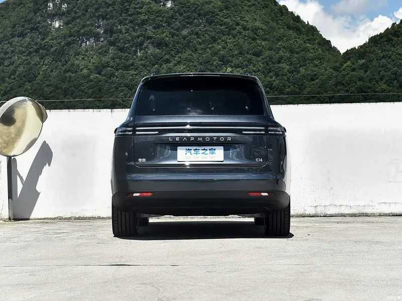 Leapmotor C16 premium dop 200km 0 probeg 2026yil 3 Leapmotor C16 premium dop 200km 0 probeg 2026yil 3