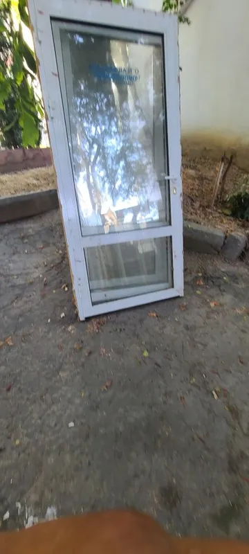 Akfa eshik romlar olamiz yaxshi narxlarda olamiz 24/7
