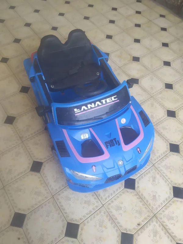 bolalar elektromobili