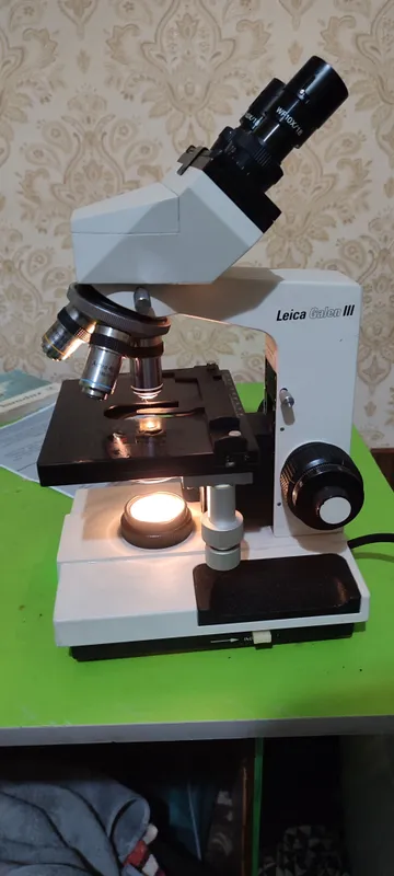 Mikroskop sotiladi srochna, holati idial 6 Mikroskop sotiladi srochna, holati idial 6