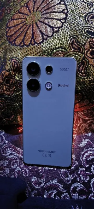 Redmi Not 13 full 8/128 ideal deyarli yangi 1 qol ishlatilgan tel.