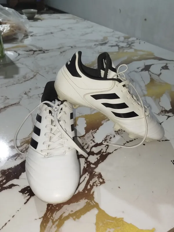 Adidas shoes orginal 3
