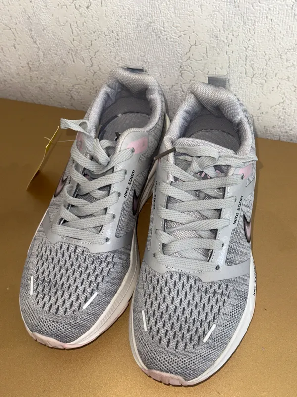 Nike Zoom sifatli krossovkalari - Yengil va qulay! 2 Nike Zoom sifatli krossovkalari - Yengil va qulay! 2