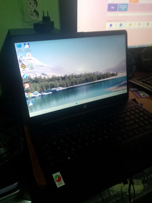 нотбук HP 2
