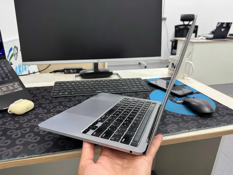 MacBook Pro M1, 16 / 512 GB, 81% yomkost, 13.3 inch. 7